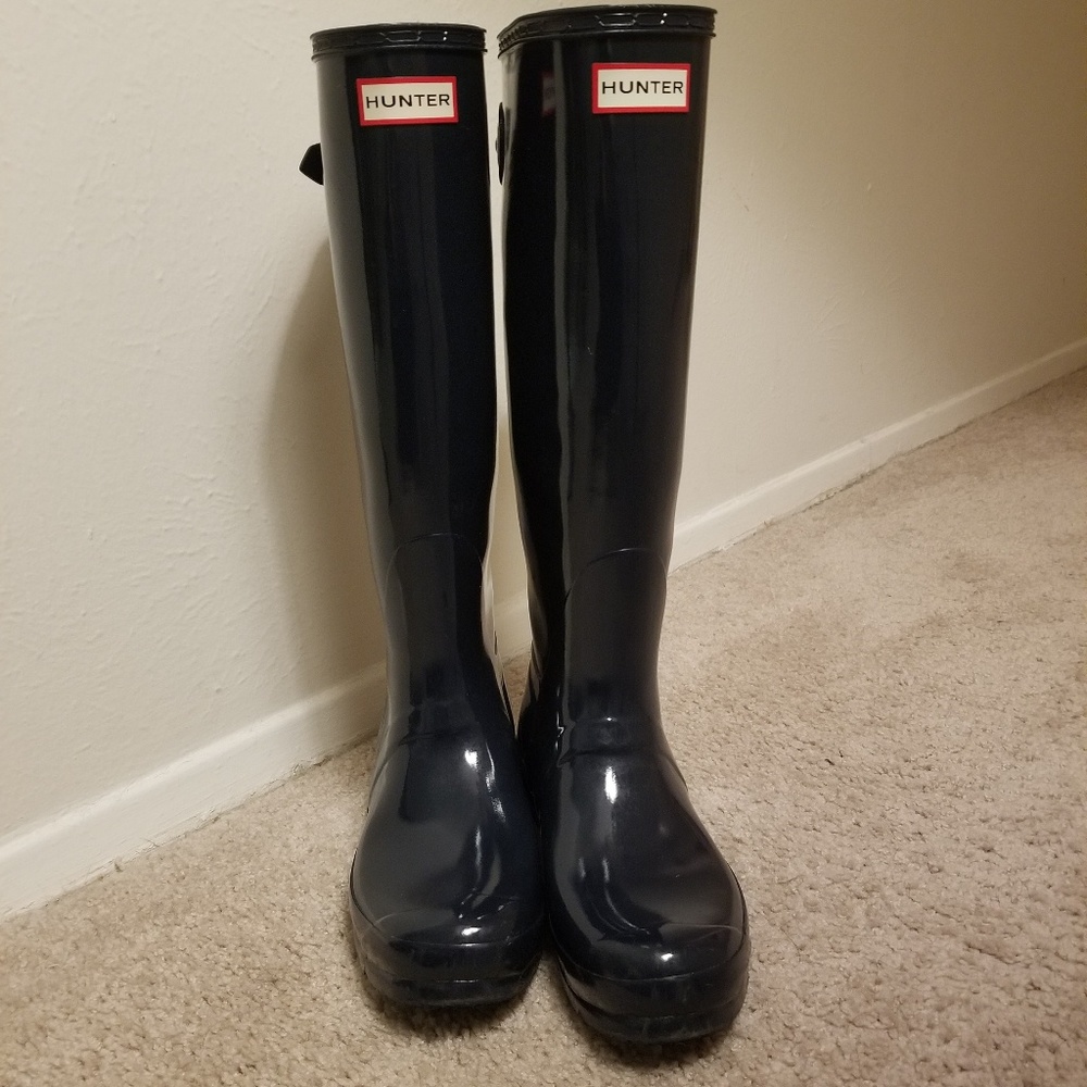 Full Hunter Navy Blue Expandable Rain Boots